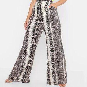 BOOHOO Plus Snake Woven Wide Leg Pants